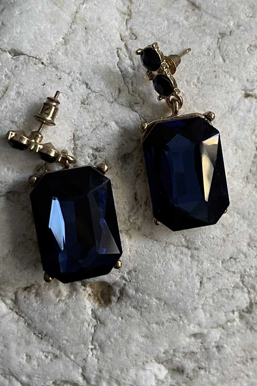 Σκουλαρίκια από ατσάλι με πέτρα