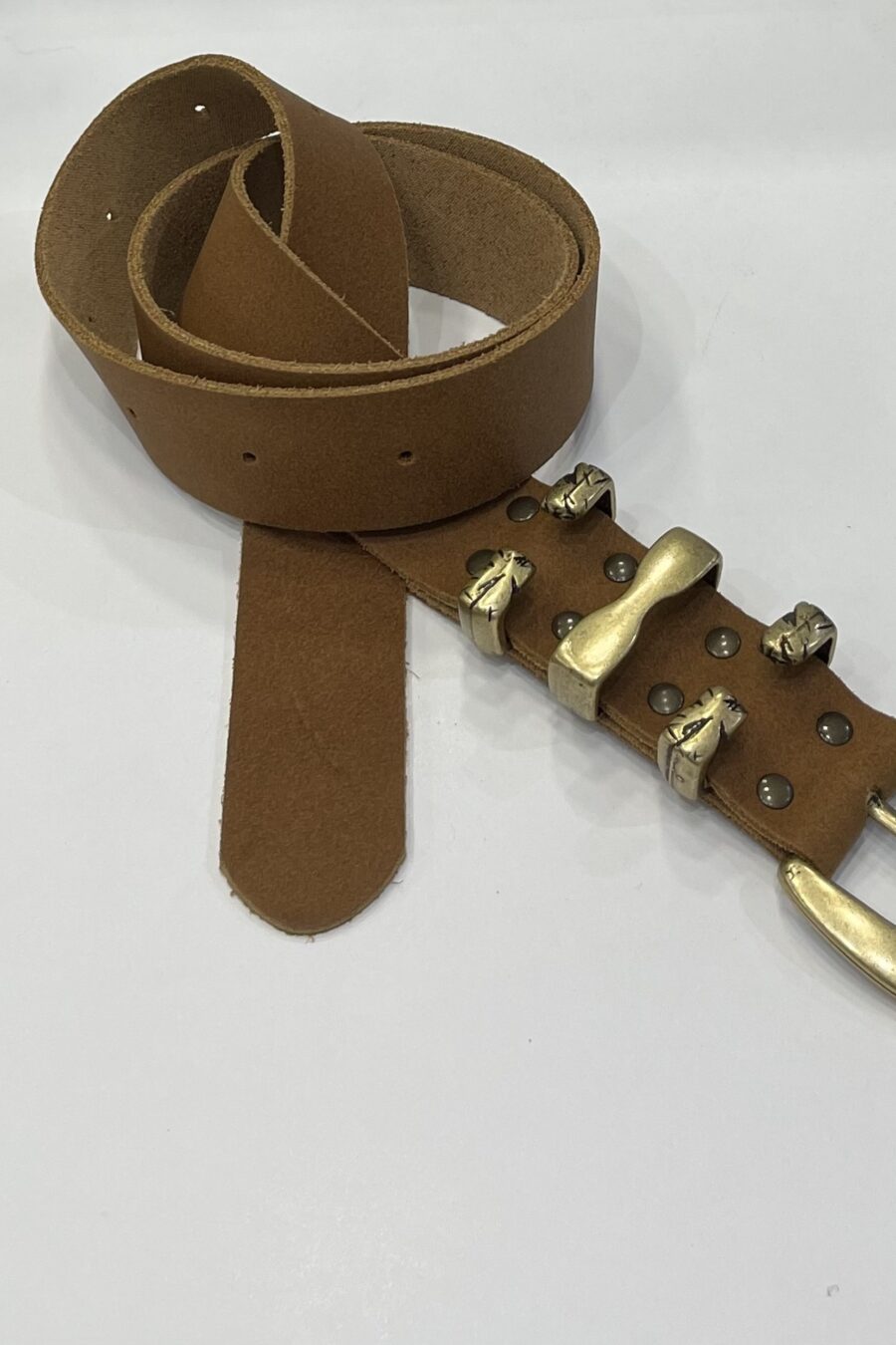 Ζώνη γνήσιο δέρμα με χρυσή αγκράφα