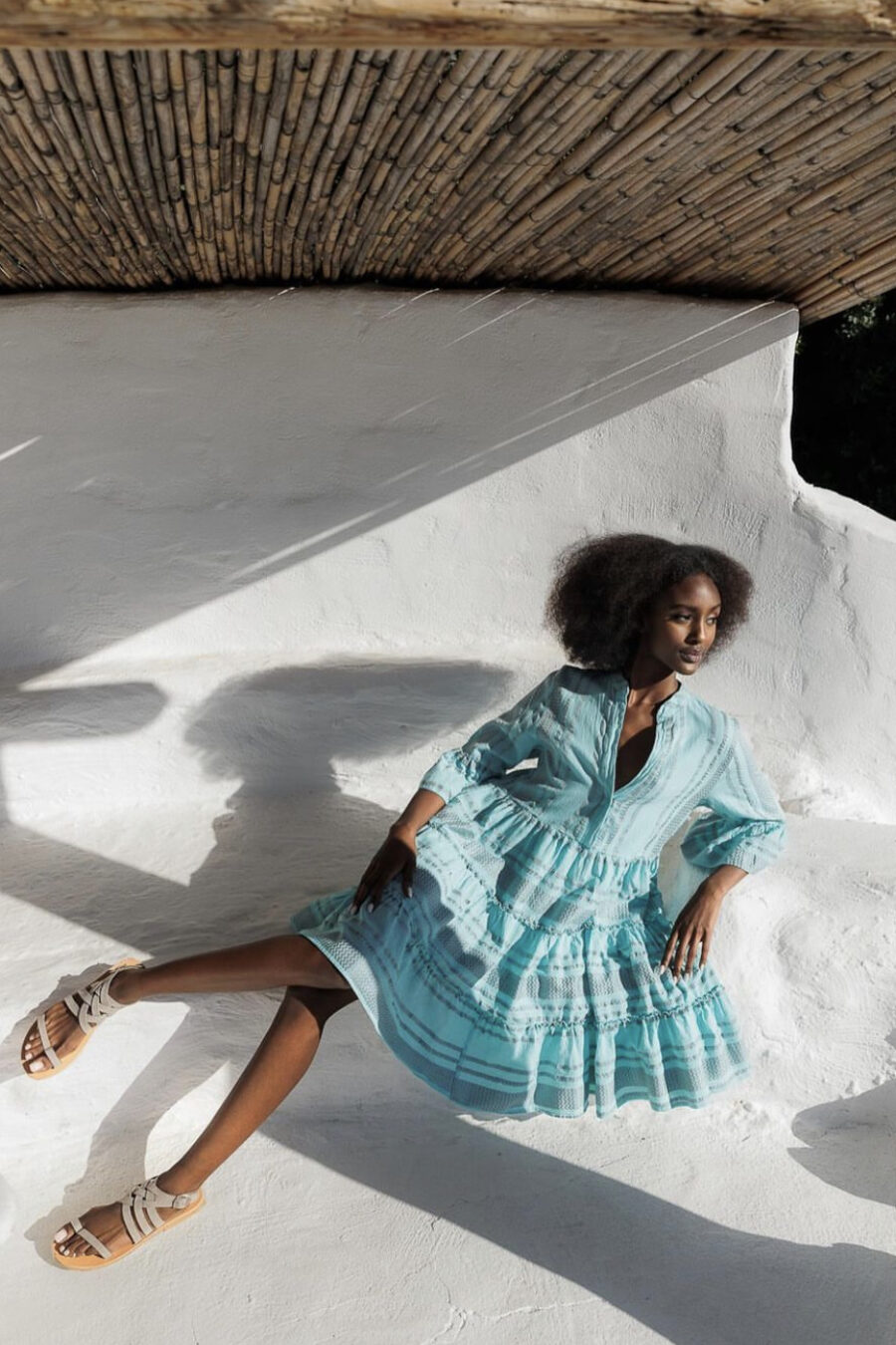 φόρεμα κοντό resort με κέντημα