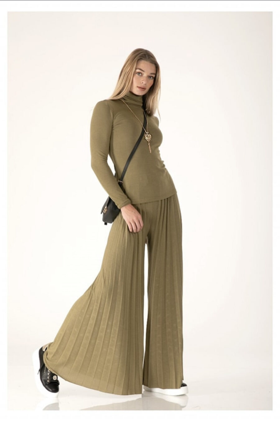 Παντελόνα πλισέ με λάστιχο στη μέση White 22 - 1490