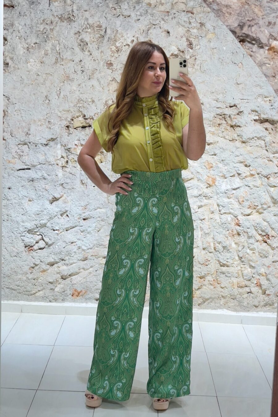 Παντελόνα σατέν με λαχούρια White 22 - WU1120N