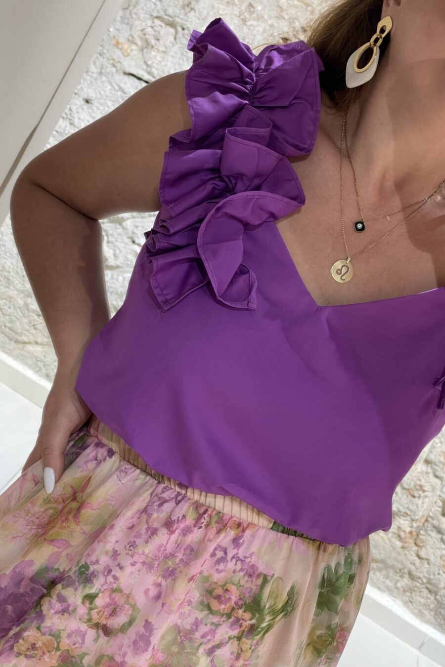 Μπλούζα με έναν ώμο και βολάν White 22 - WW0670