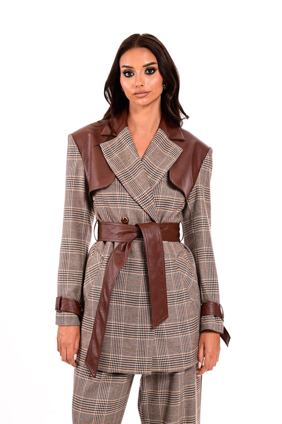 Καπαρντίνα καρό με λεπτομέρειες eco leather We Coss - 3008