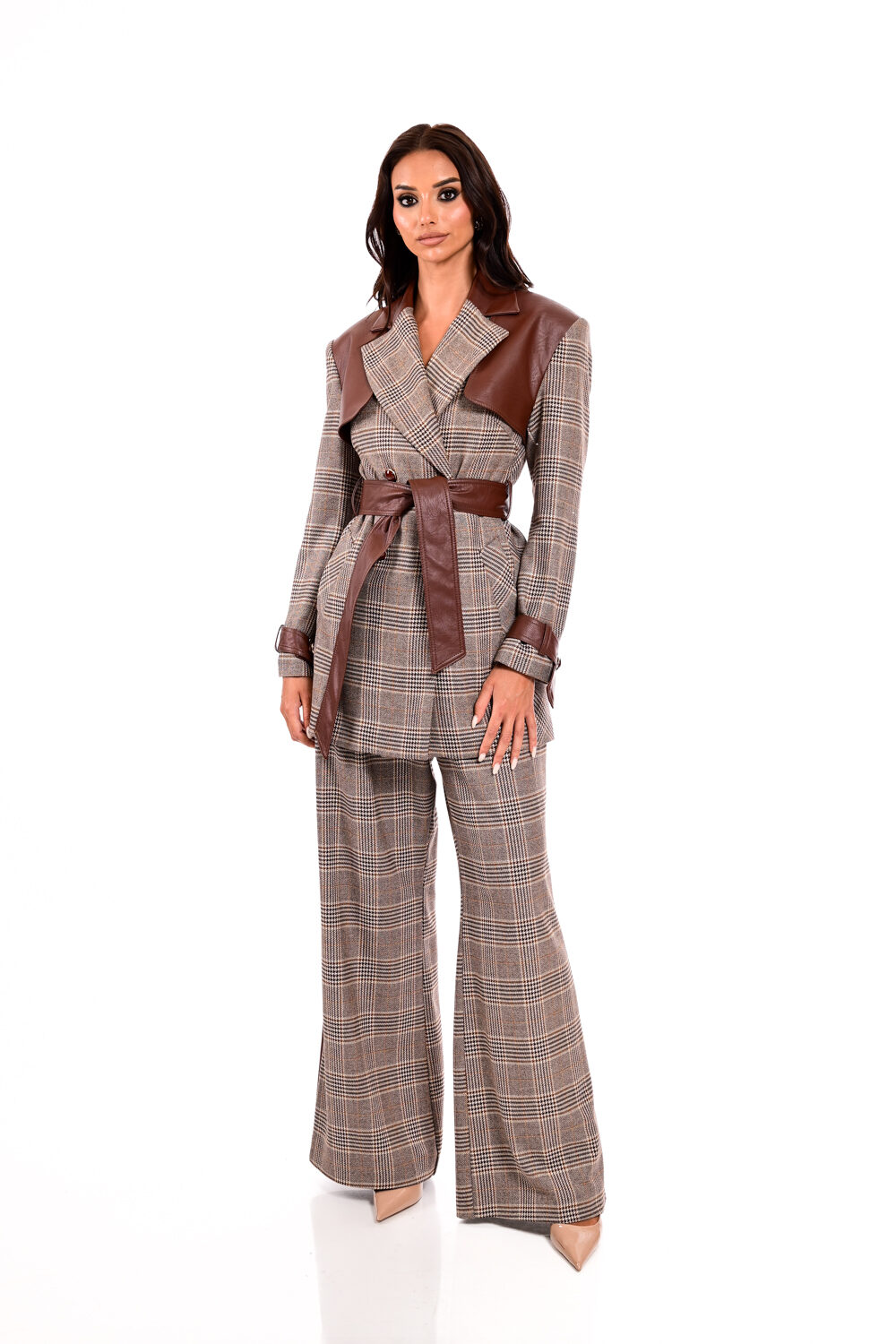 Παντελόνα καρό με κάμελ ρίγα στο πλάι - We Coss 1010 - Image 4