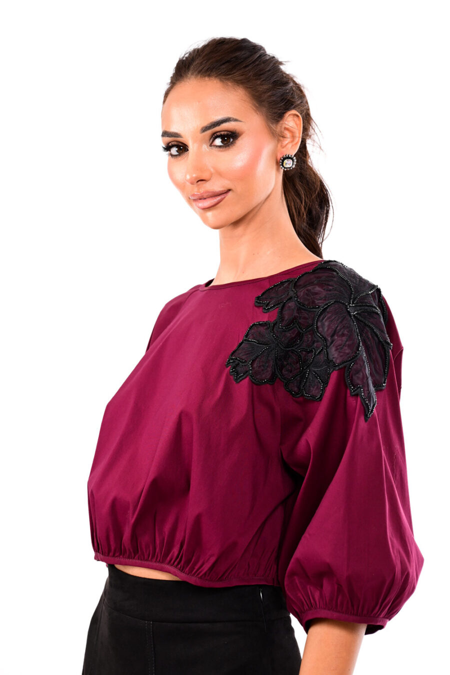 Μπλούζα με δαντέλα στον ώμο We Coss - 0028