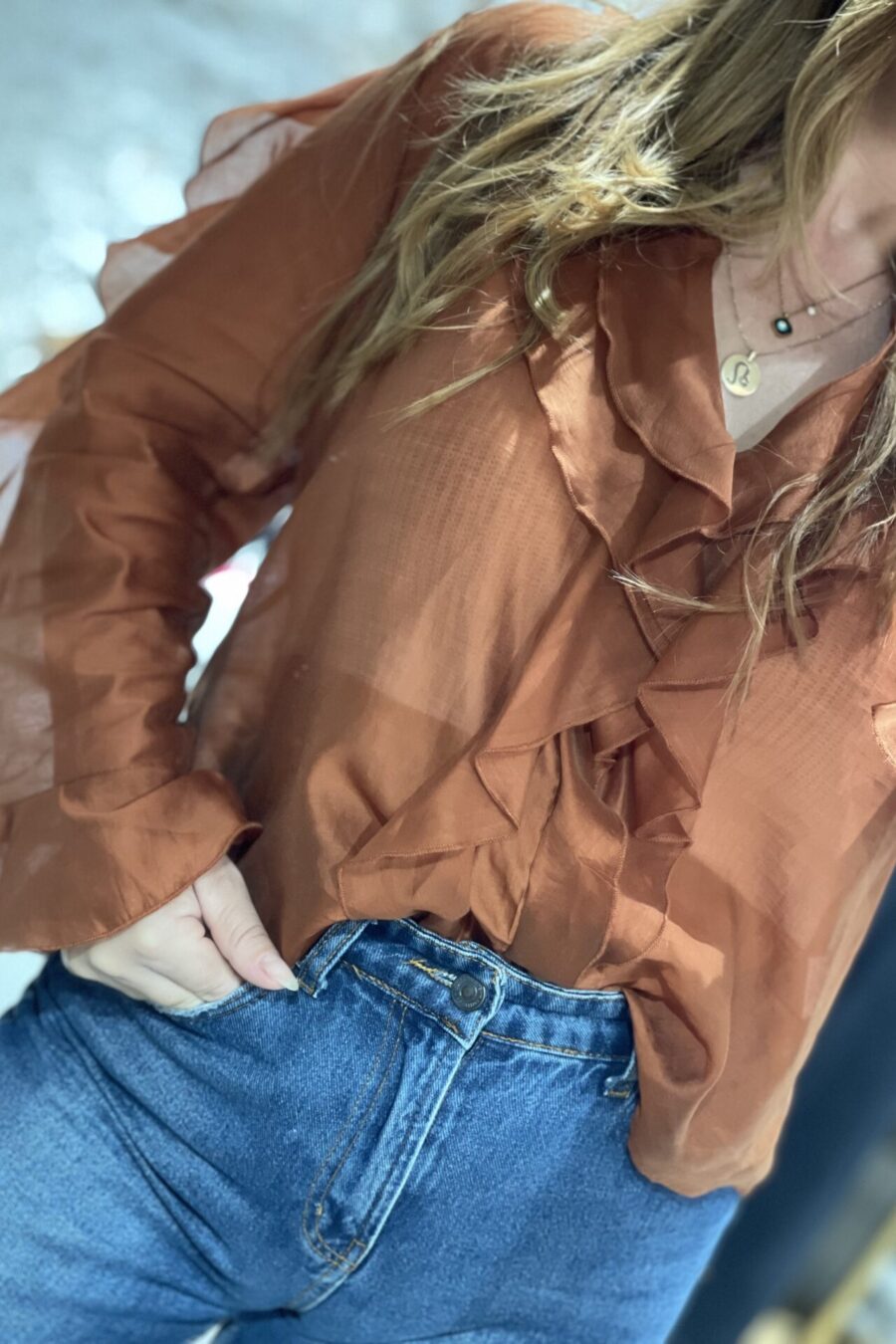 Μπλούζα με βολάν σε όψη μετάξι White22 - WX0650