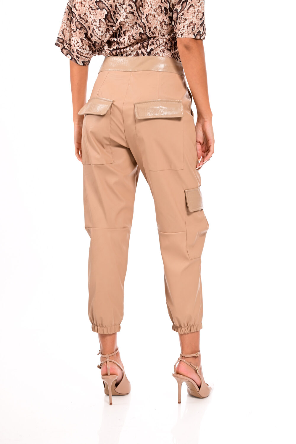 Παντελόνι δερμάτινη cargo με λεπτομέρειες κροκό We Coss - 1017 - Image 2