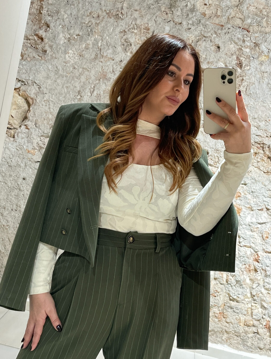 Σακάκι κοντό με μαύρες ρίγες We Coss – 3012 - Image 2